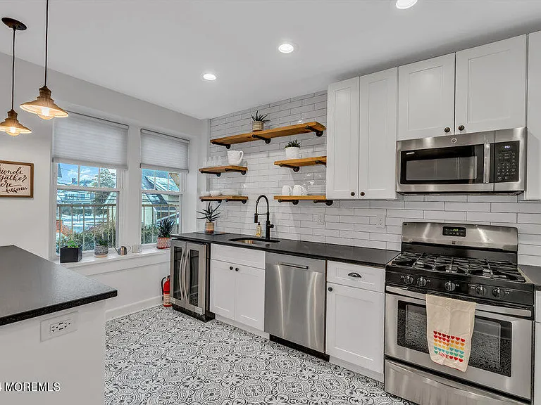 500 Deal Lake Dr — Photo 5