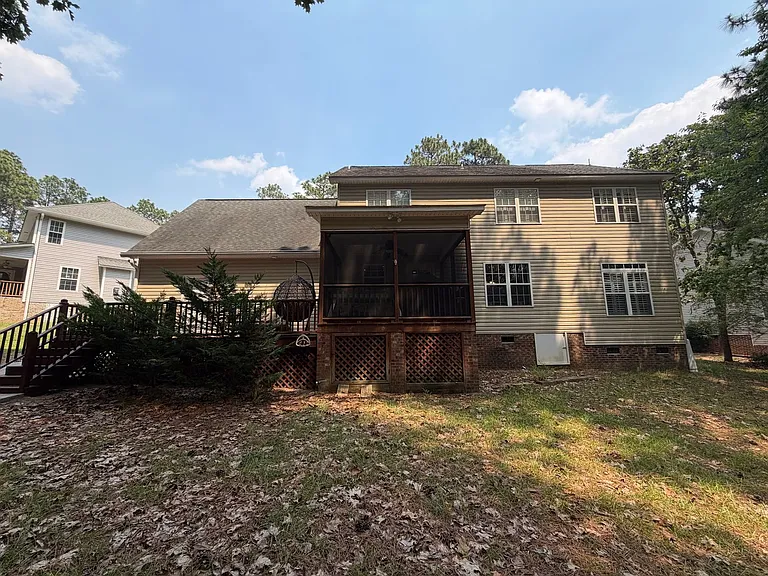 35 Woodbury Ln — Photo 34
