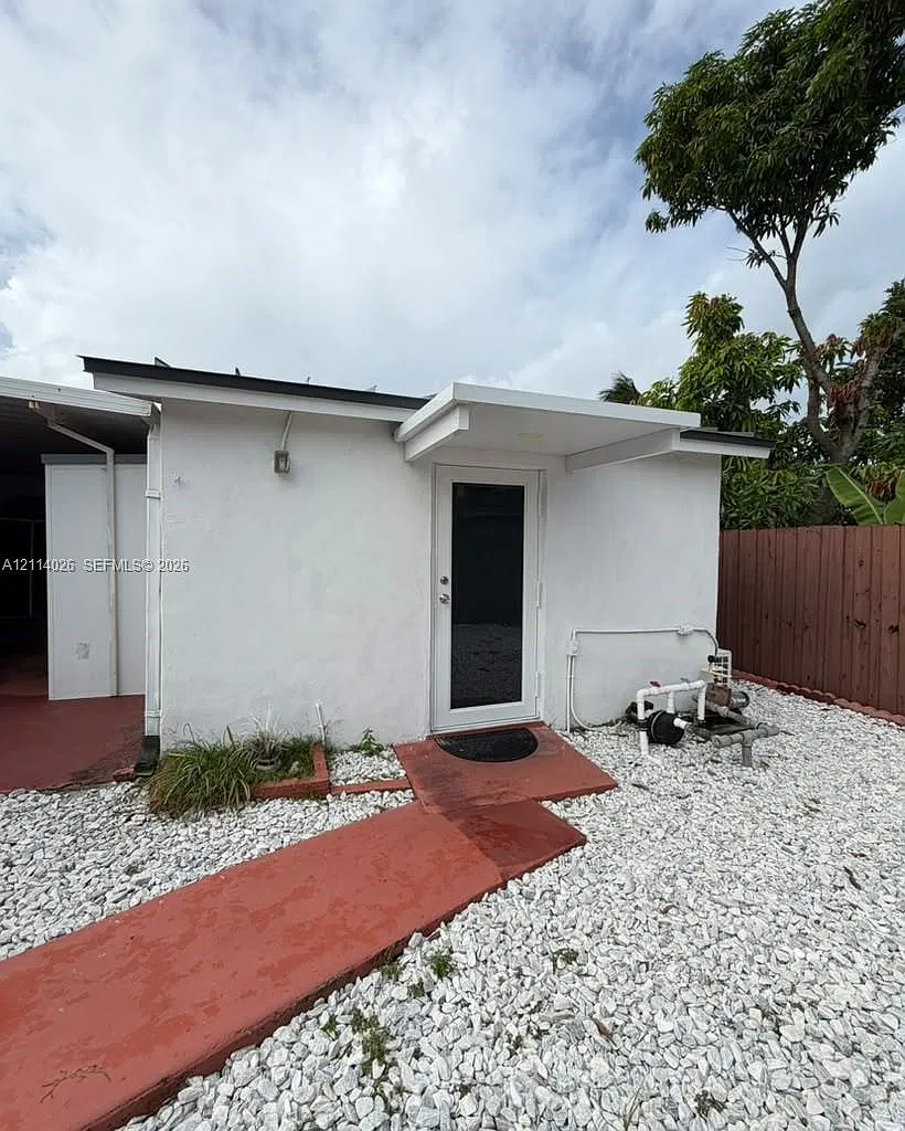 S Miami Heights Addn C — Photo 1