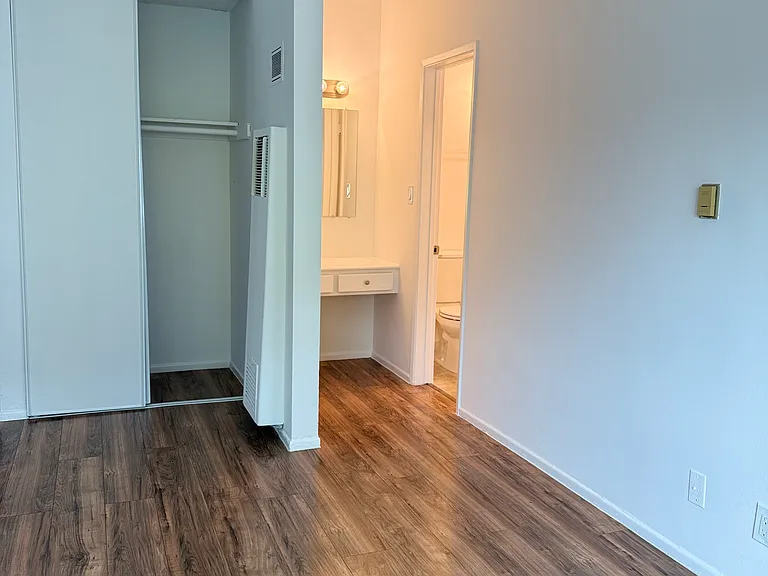 17411 Vanowen St — Photo 7