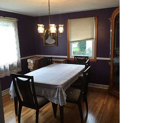 3rd image of 103 Sherwood Dr