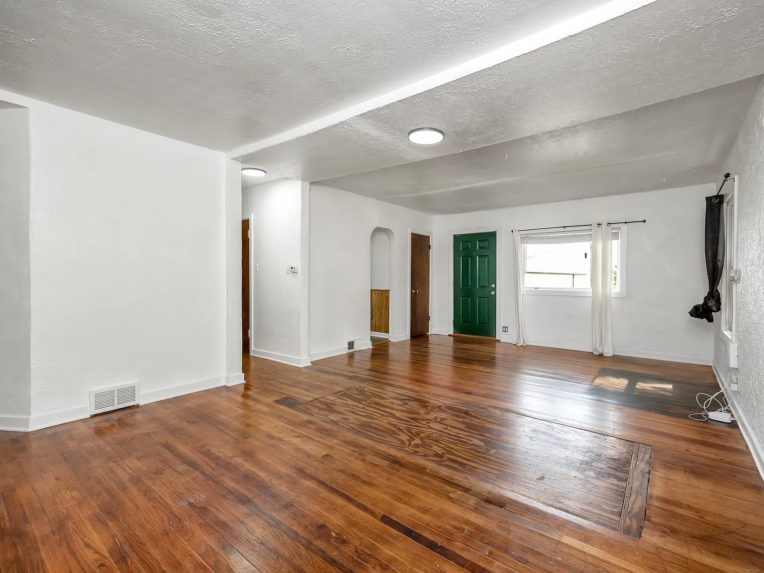 712 Monona Ave — Photo 3
