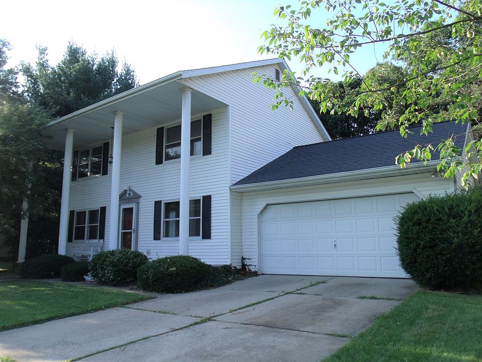 1st image of 23003 Weymouth Ln