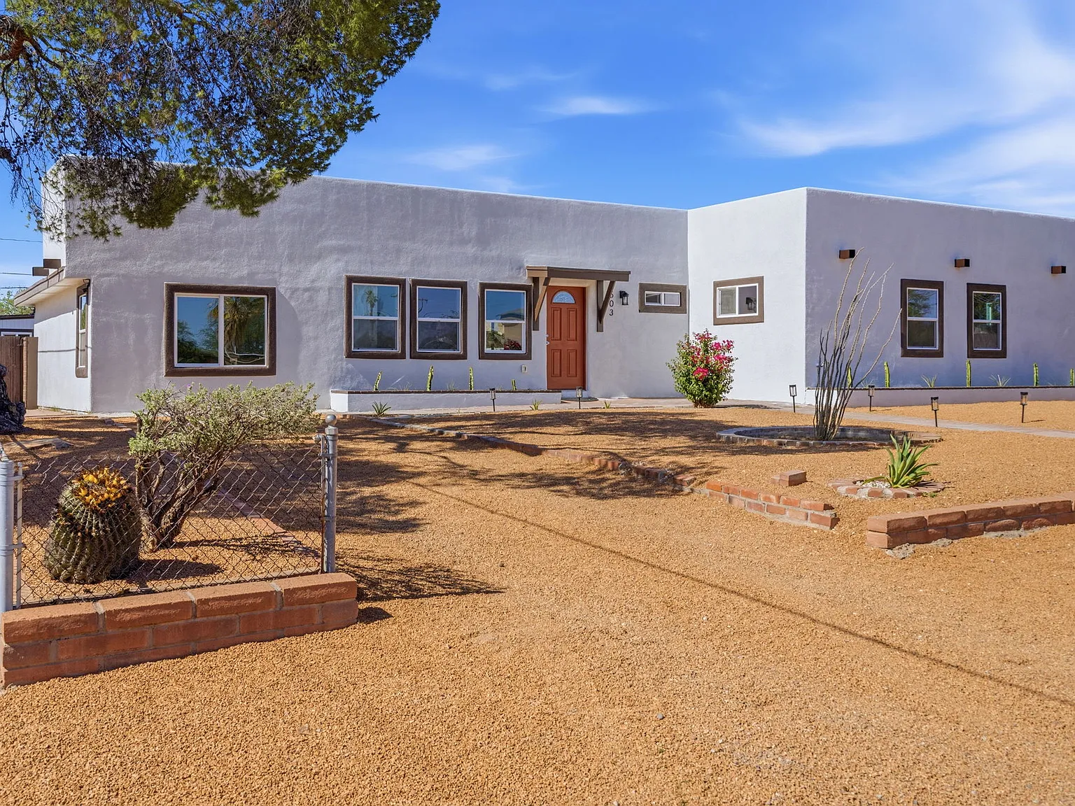 5 bed, 2127 sqft, $3,495 — Photo 3