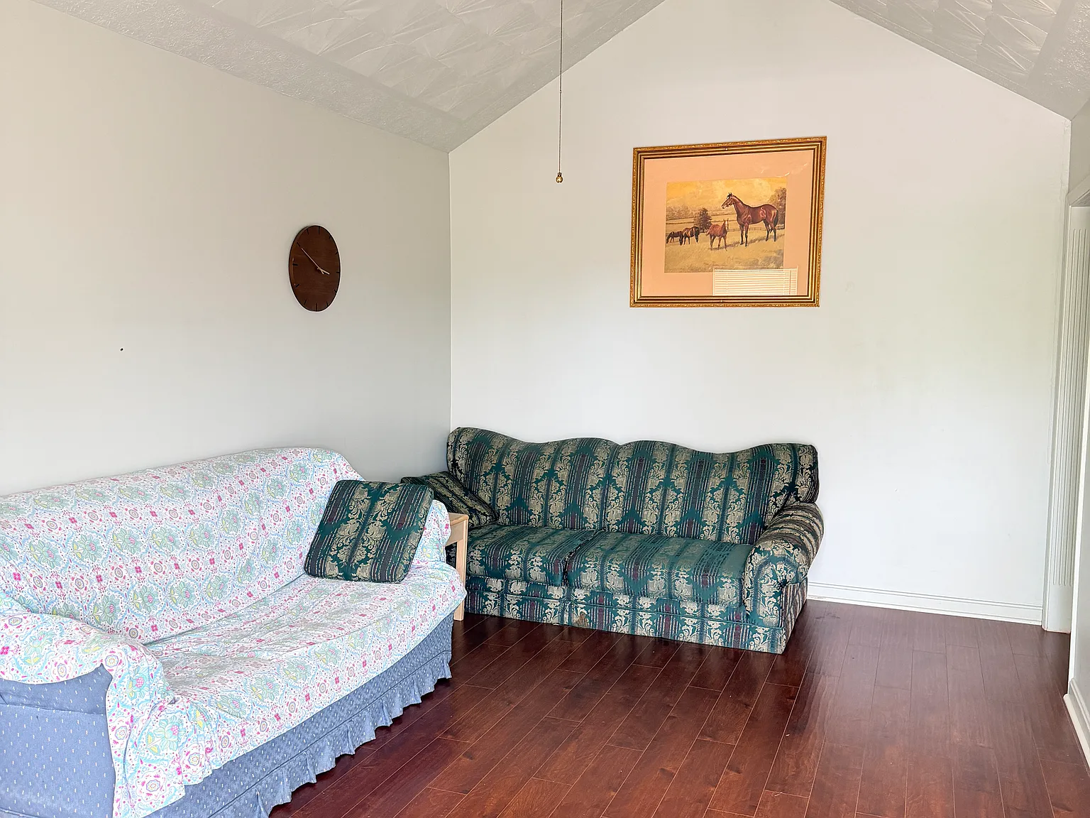 3 bed, 2.5 bath, 1722 sqft, $1,700 — Photo 2