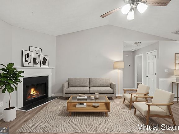 5th image of 240 Spring Cir