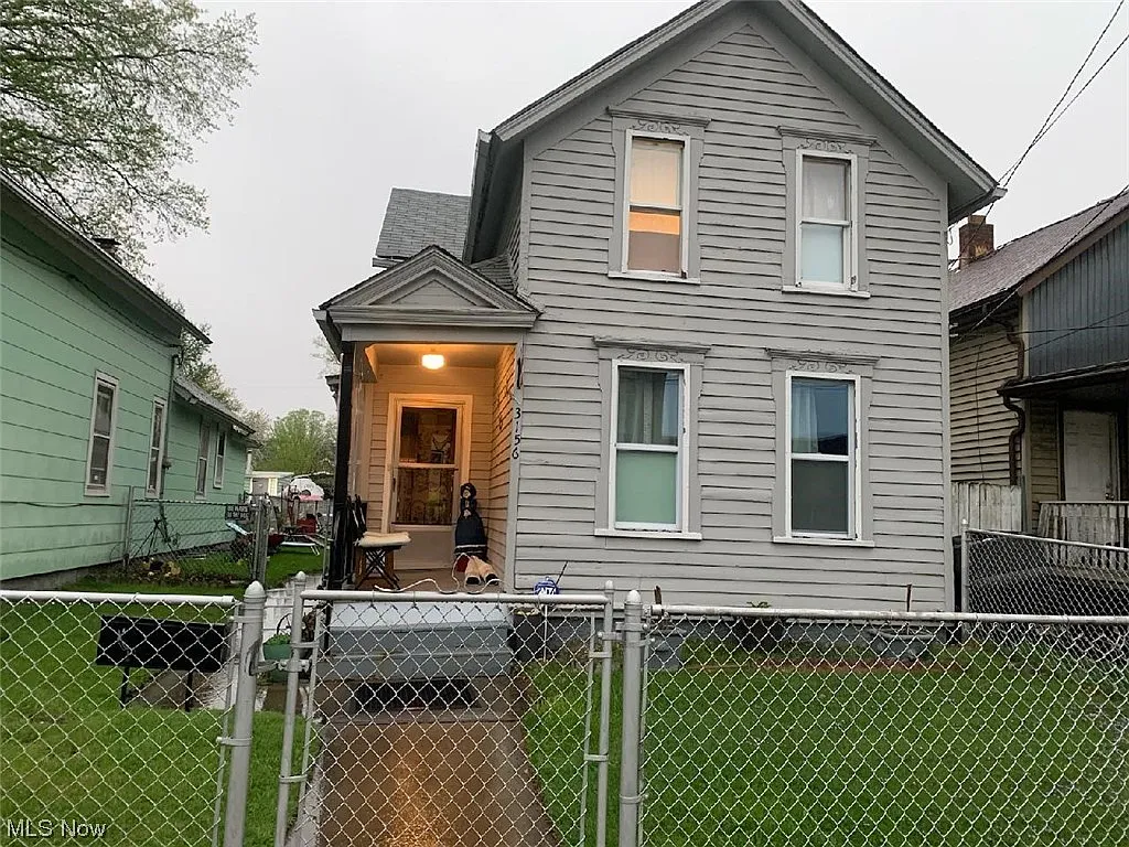 3156 W 46th St photo 1