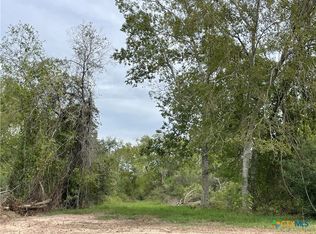 56 Left Rd, Victoria, TX 77905