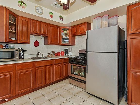 4th image of 1278 Fteley Ave