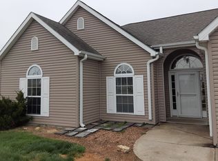 1304 Cloverleaf Ct, Warrensburg, MO 64093