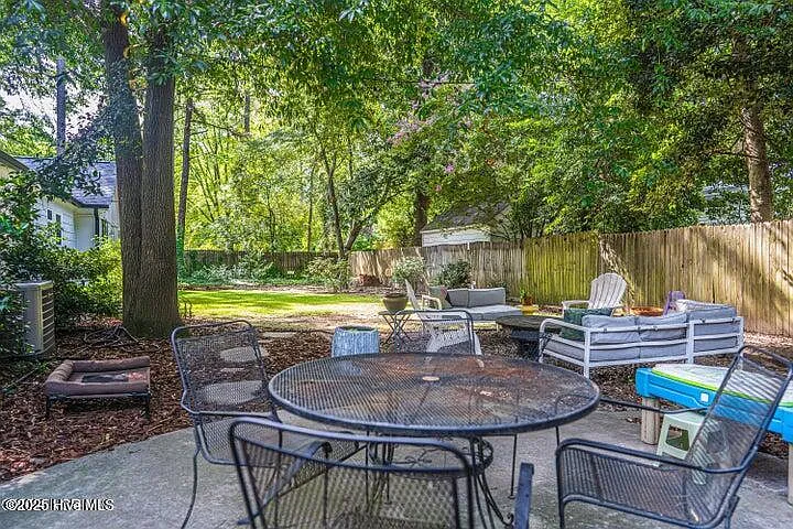 420 E Indiana Ave — Photo 30