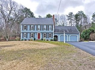 2 Henry Ln, Franklin, MA 02038