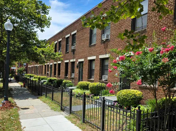 1124 16TH ST NE, 1124 16th St NE APT 3, Washington, DC 20002