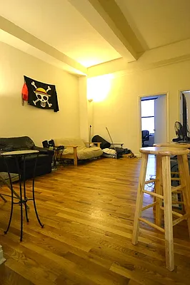 Rented by Bold New York | media 21