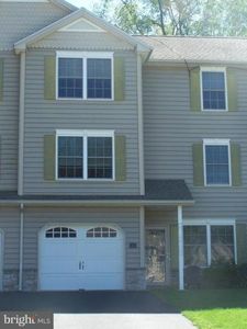 10 Luke Ln, Carlisle, PA, 17013