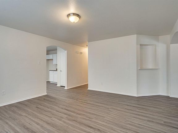 4th image of 10448 Hideaway Trl