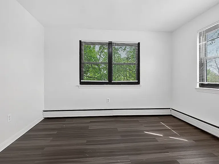 1360 Edgewood Ave #B — Photo 5