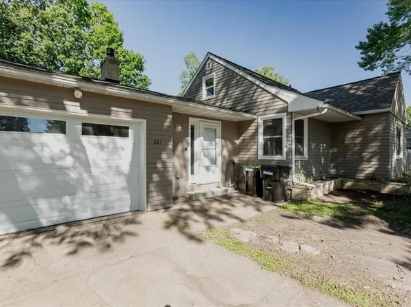 861 Hopwood Avenue, Menomonie, WI 54751