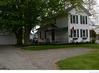 5663 Locust Street Ext, Lockport, NY 14094