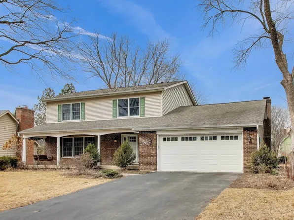 56 Winthrop New Rd, Sugar Grove, IL 60554