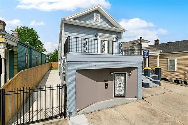 1928 Franklin Ave