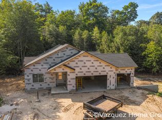 10 Morton Trl, Montague, MI 49437