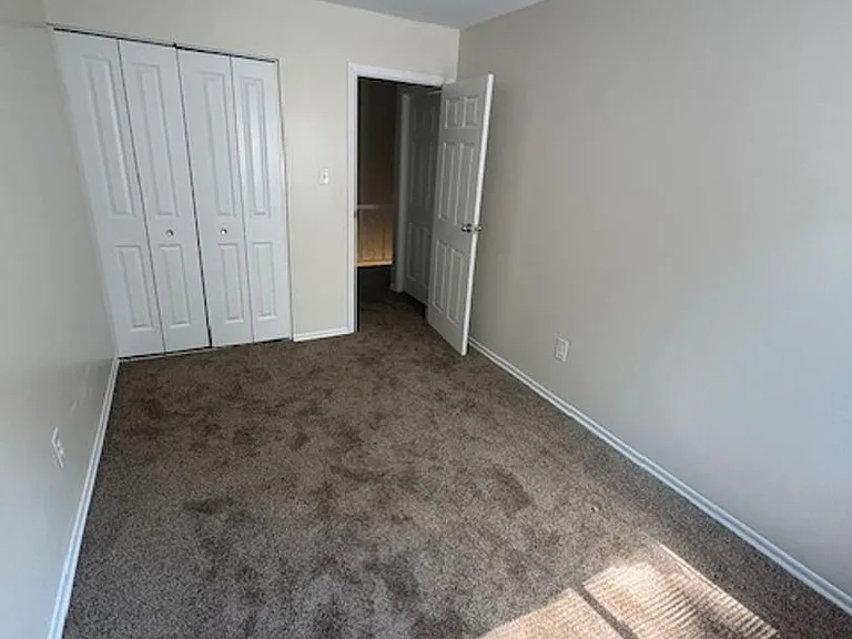 Timbercove Apartments and Townhomes — Photo 43