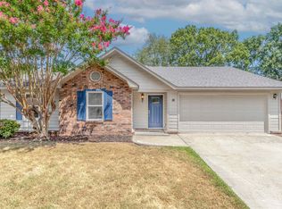 18 Manchester Dr, Conway, AR 72034