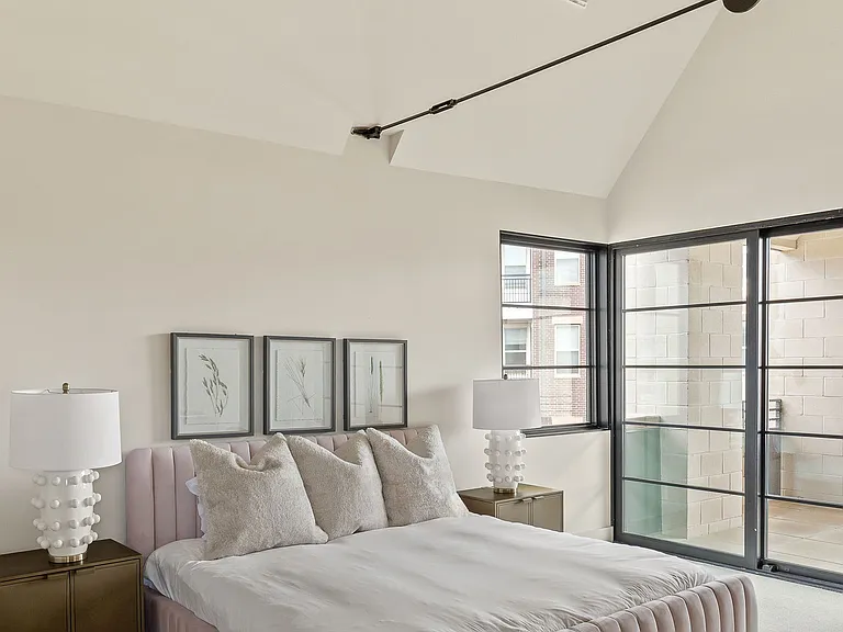 1325 N Dewey Ave #1325 — Photo 37