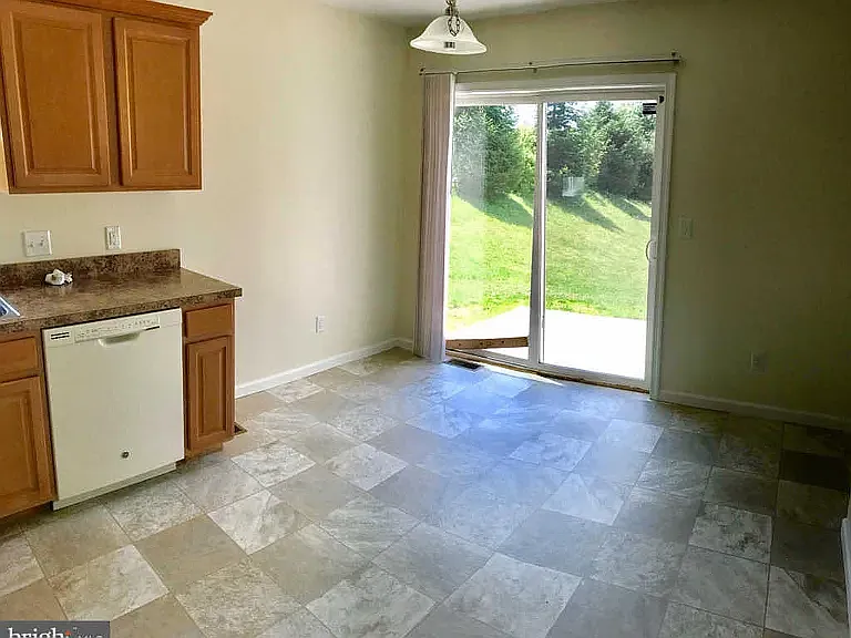516 Dakemich Ct — Photo 5