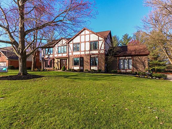 2nd image of 6915 Treeridge Dr