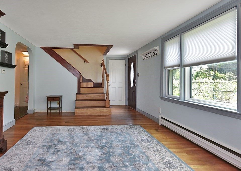 83 Nichols St, Wilmington, MA 01887 Zillow