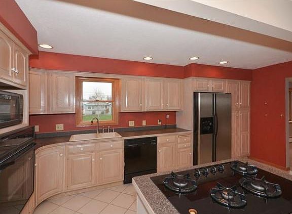 3rd image of 796 Hokah Ave