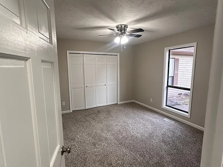 582 Countrytown Dr #MAIN — Photo 12