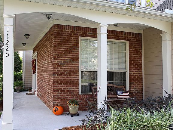 wrap around porch
