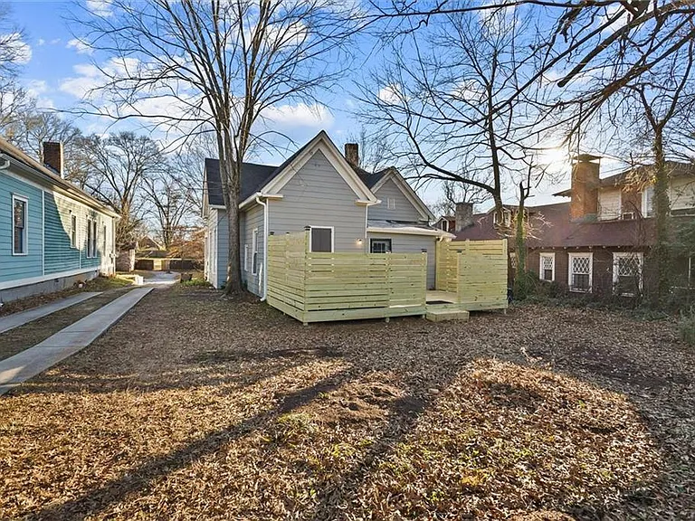 867 Beecher St SW — Photo 43
