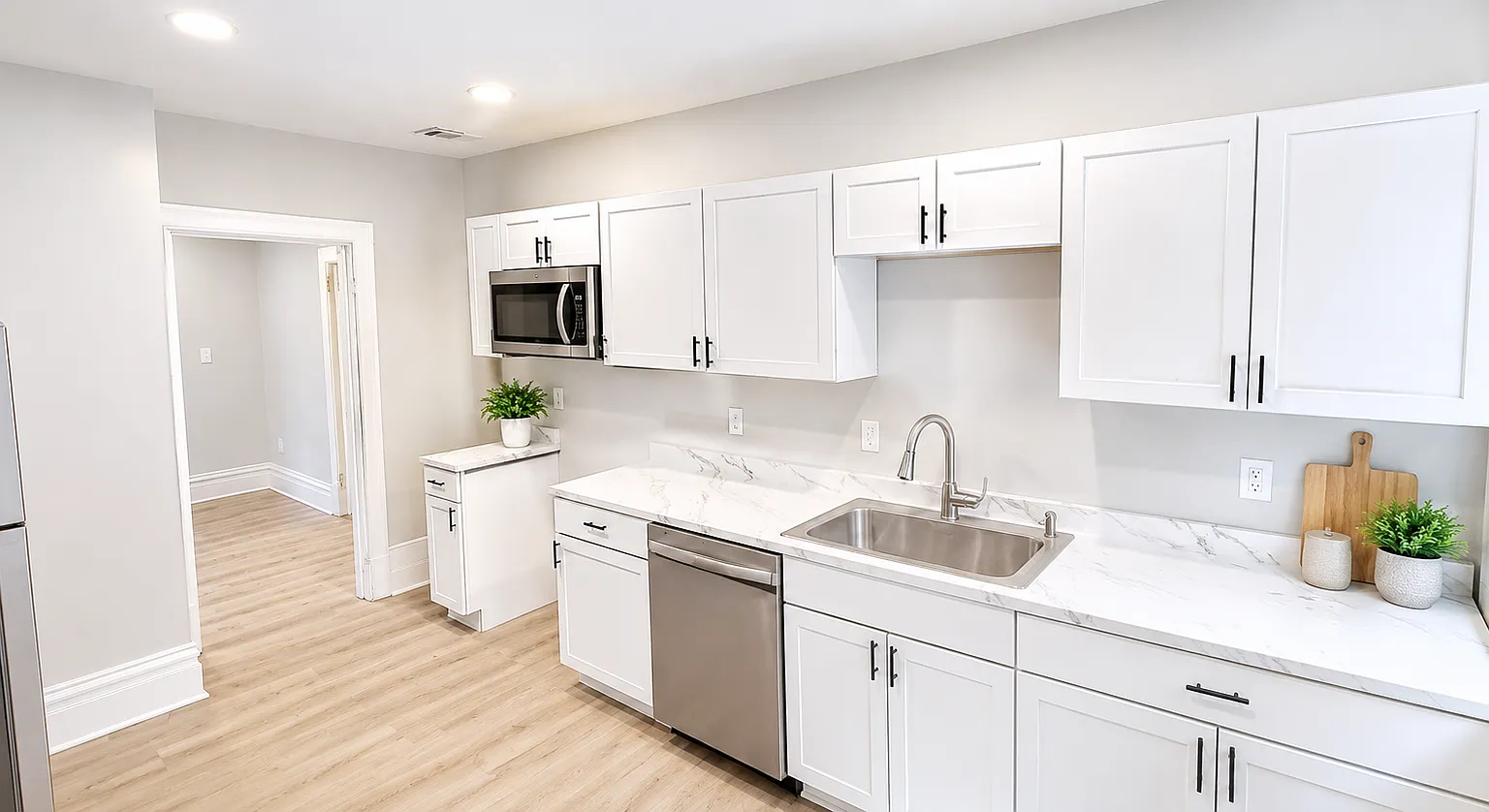 2 bed, $1,100 — Photo 1