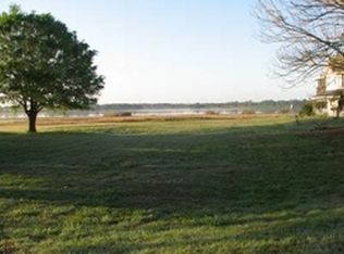 907 W Lake Damon Dr, Avon Park, FL 33825