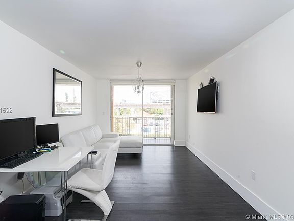 3rd image of 1010 NW 11th St APT 306
