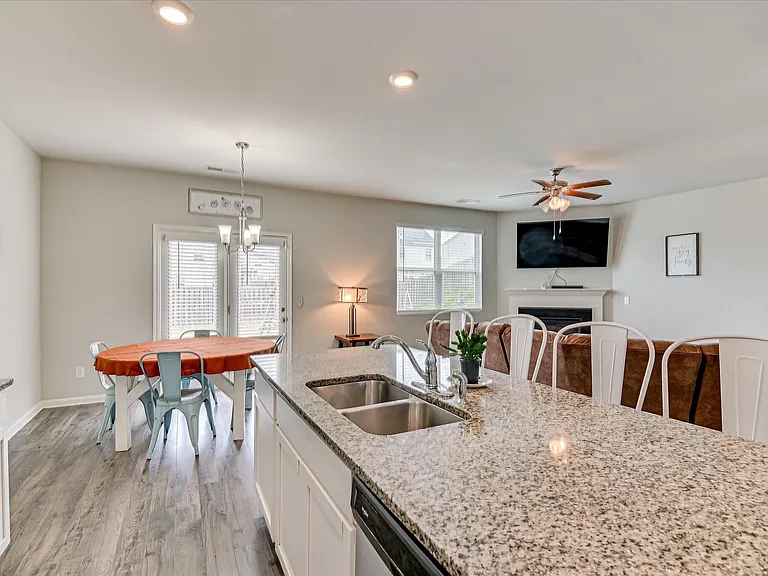 3052 Pepperhill Dr — Photo 15