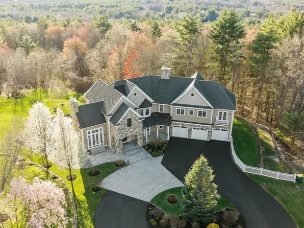 68 Prospect Hill Rd, Harvard, MA 01451