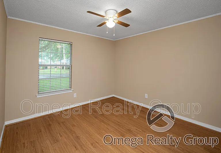 1380 Lexington Way — Photo 28