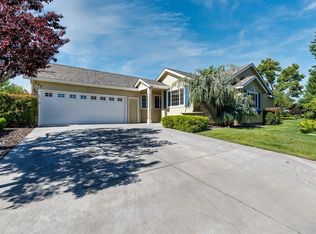 135 Camargo Ln, Pasco, WA