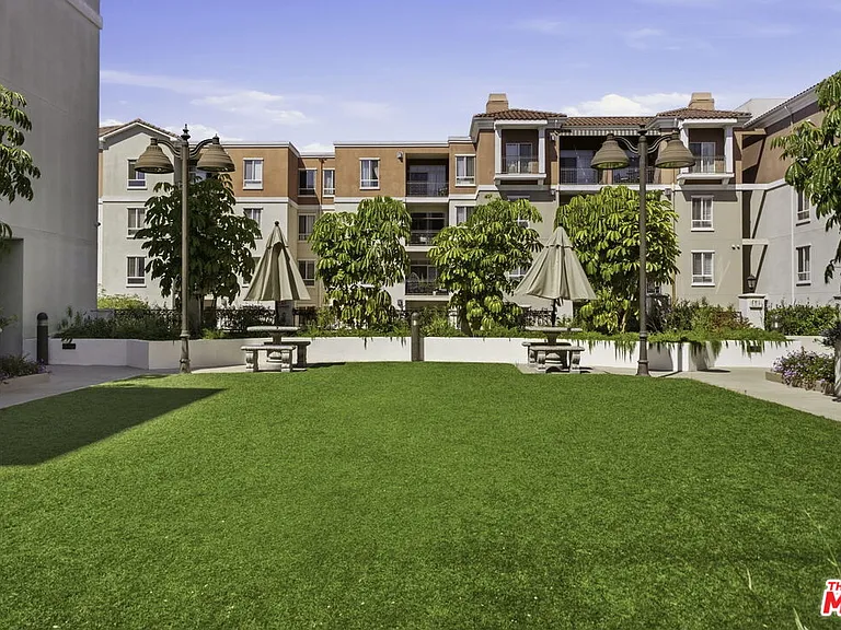 3740 Santa Rosalia Dr #223 — Photo 20