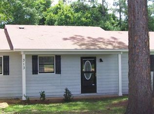 313 Woodpecker Trl, Douglas, GA 31535