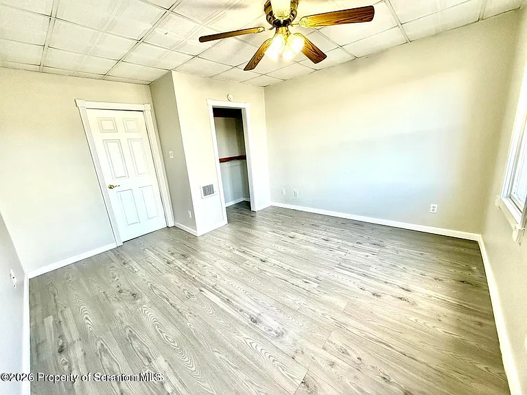 330 N Sumner Ave — Photo 13