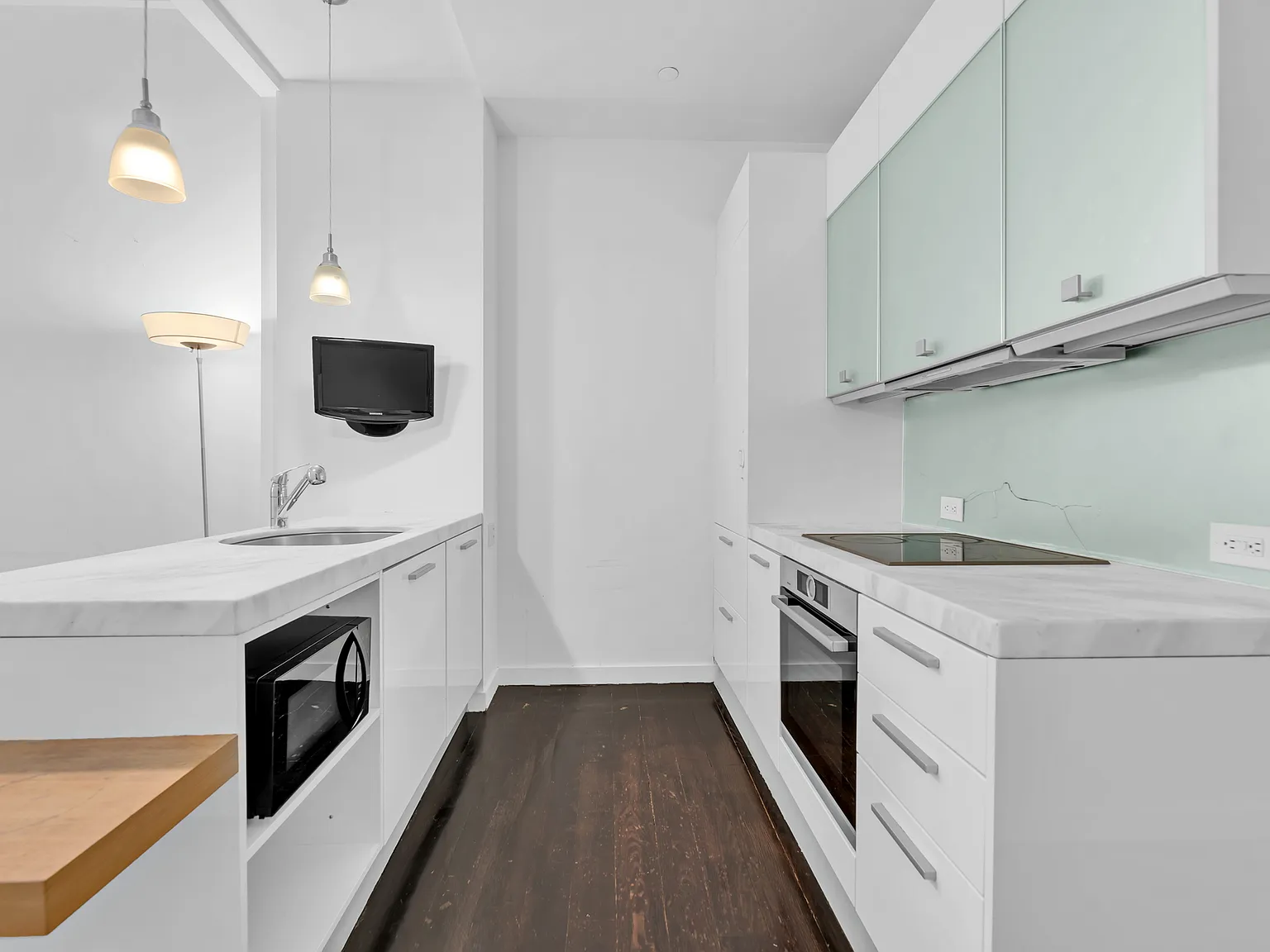 11 East 36th Street — Photo 3