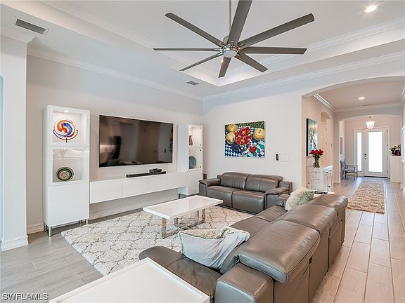 5th image of 1240 Caloosa Pointe Dr