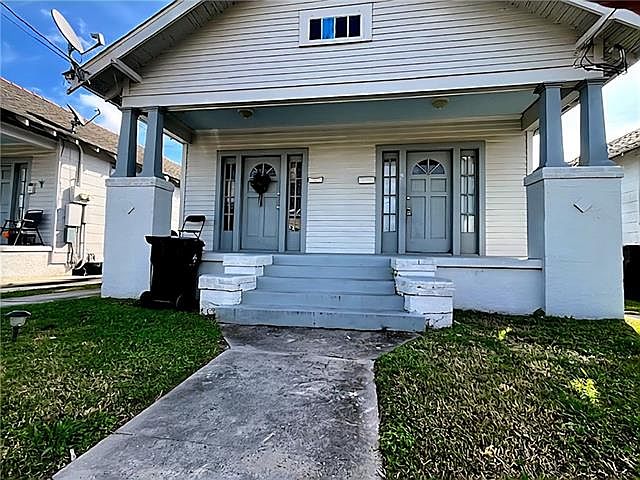 1st image of 2909 Hollygrove St