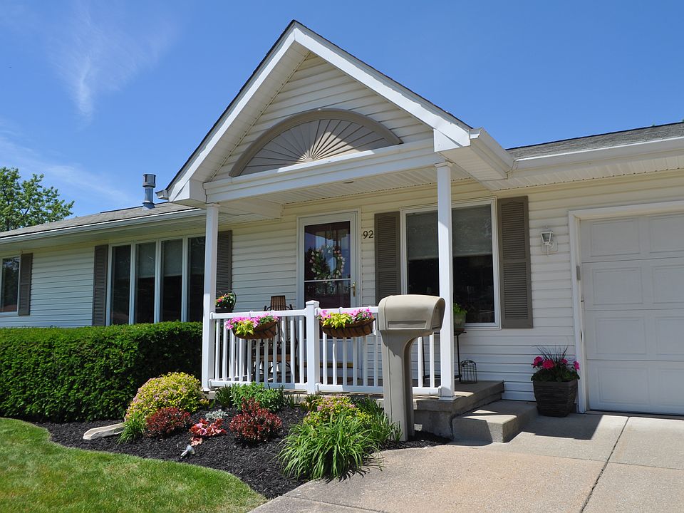 1st image of 92 Fairlane Ave
